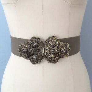 GEM Silvery champagne adjustable vintage 80’s belt